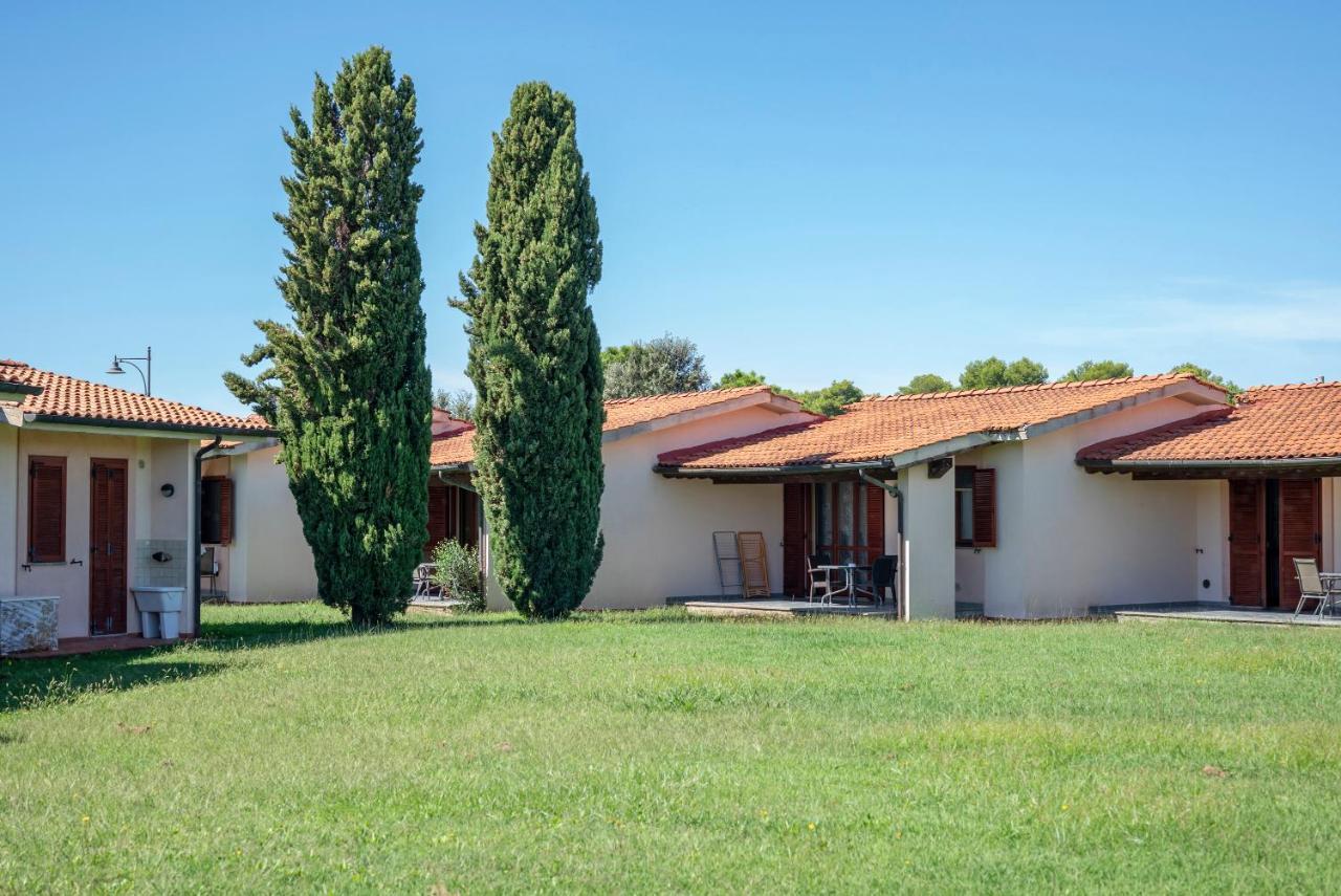 Villaggio Il Girasole Follonica Luaran gambar