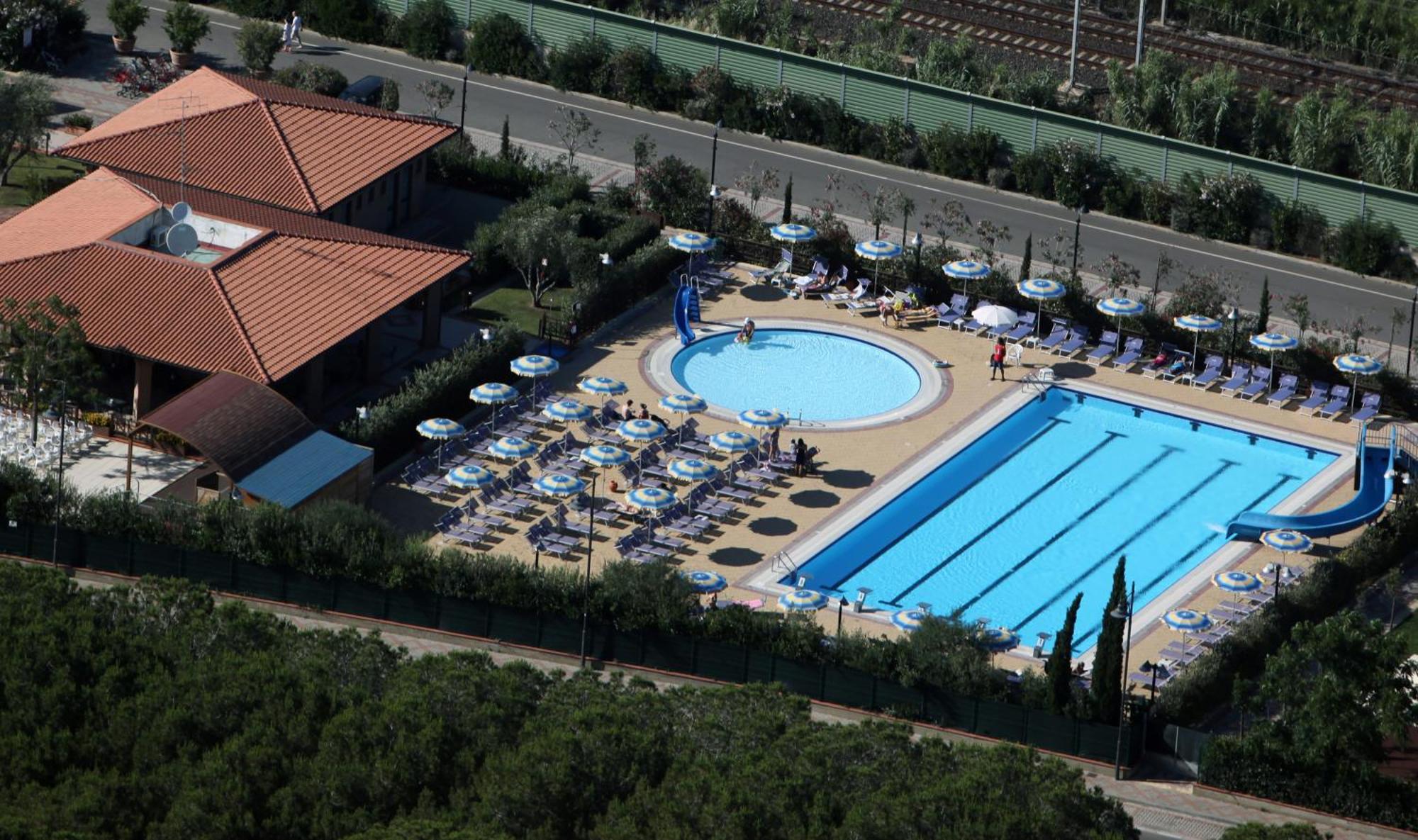 Villaggio Il Girasole Follonica Luaran gambar
